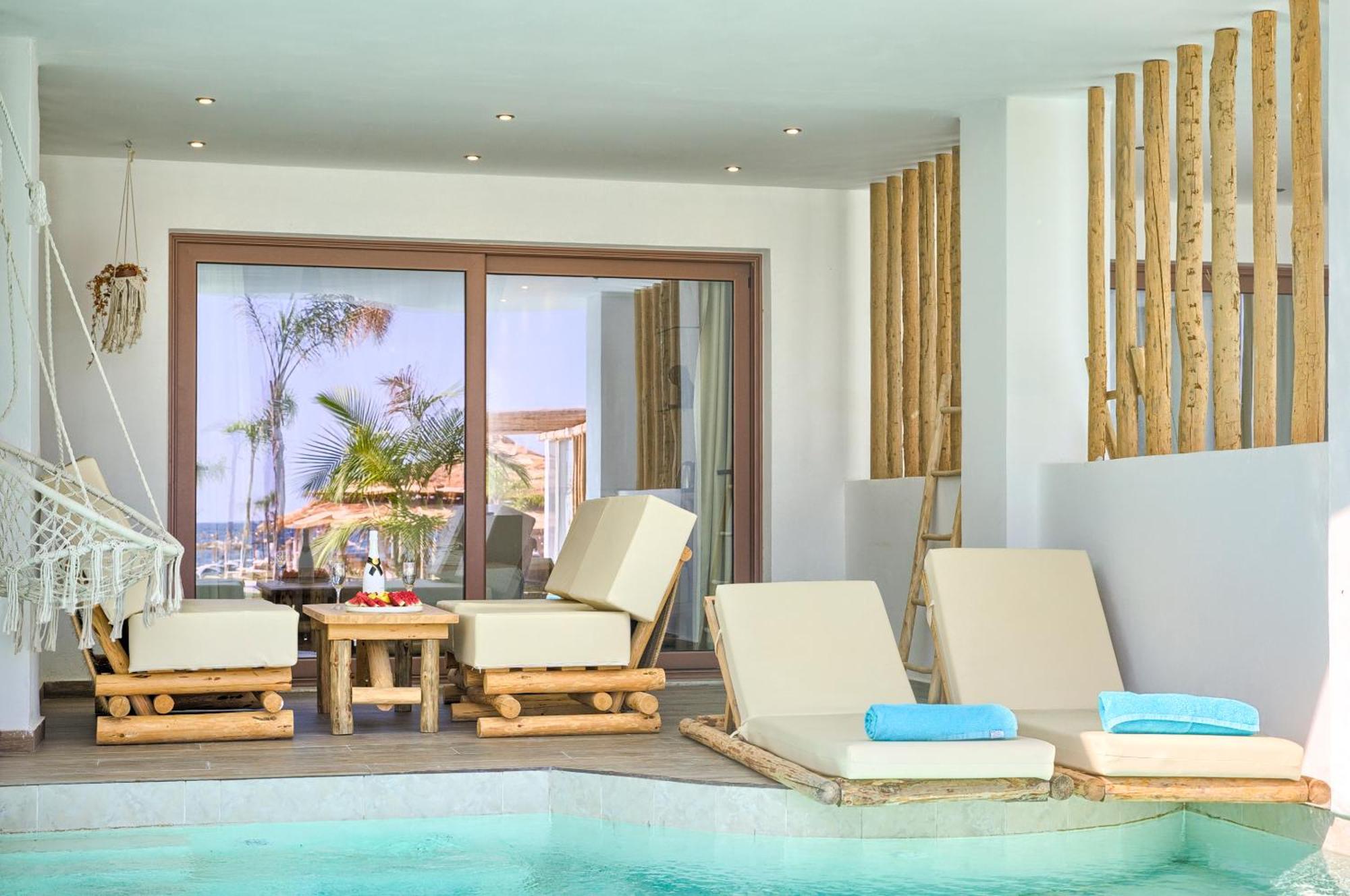 Alia Luxury Suites And Spa شاراكي المظهر الخارجي الصورة