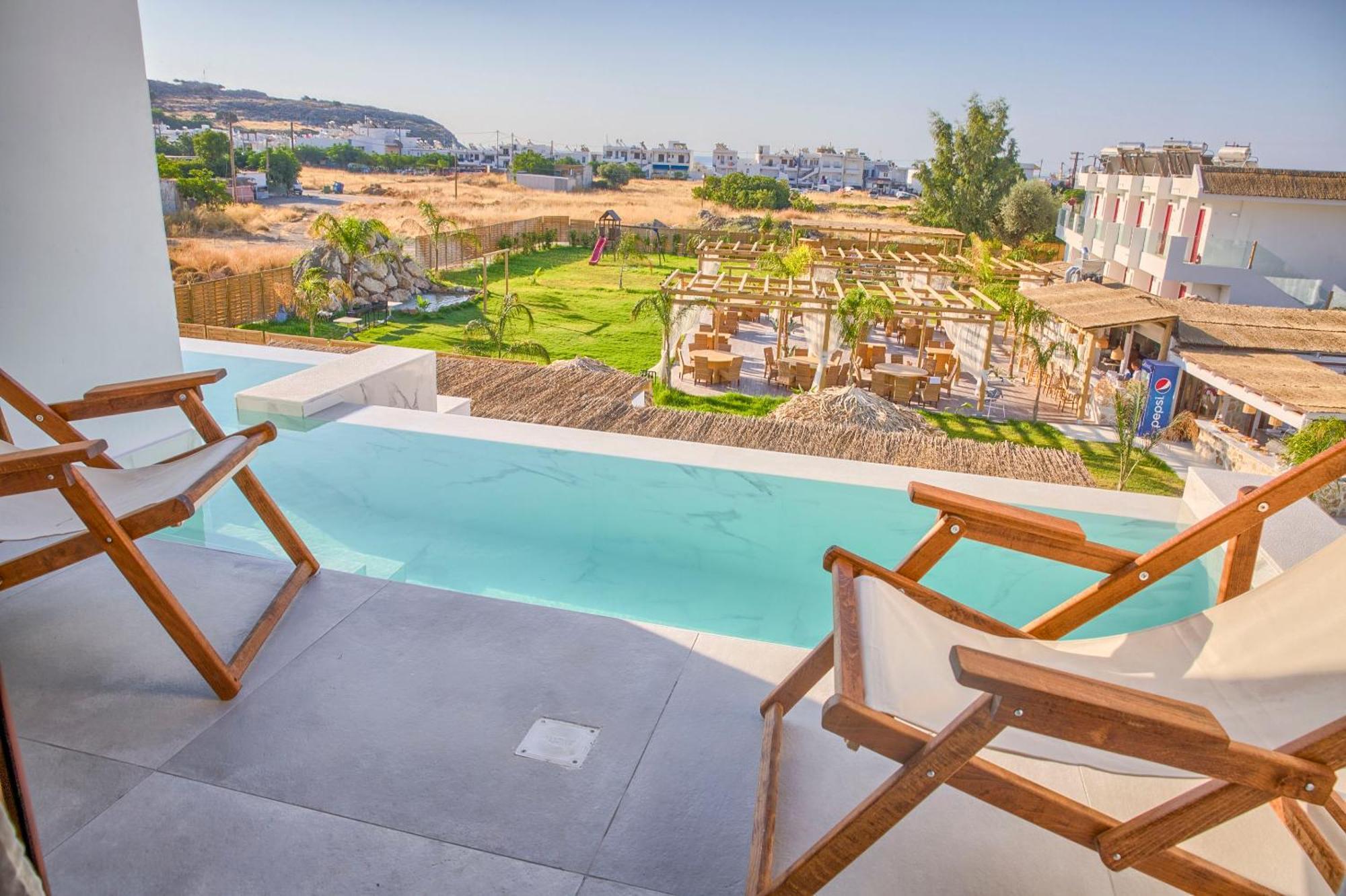 Alia Luxury Suites And Spa شاراكي الغرفة الصورة